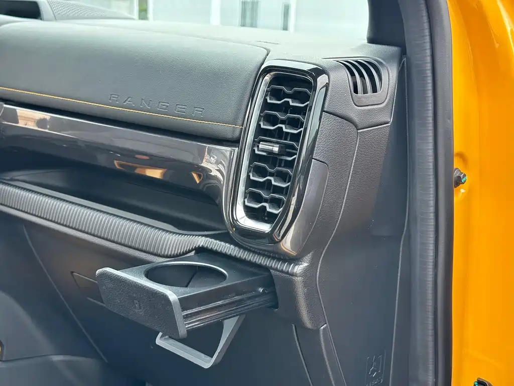 Ford Ranger 2024 — фото 15