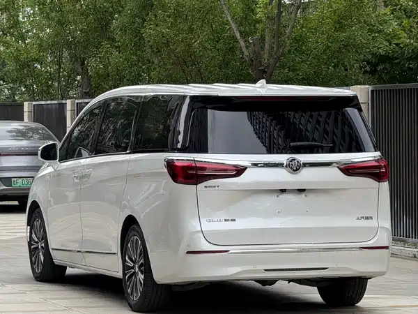 Buick GL8 2021