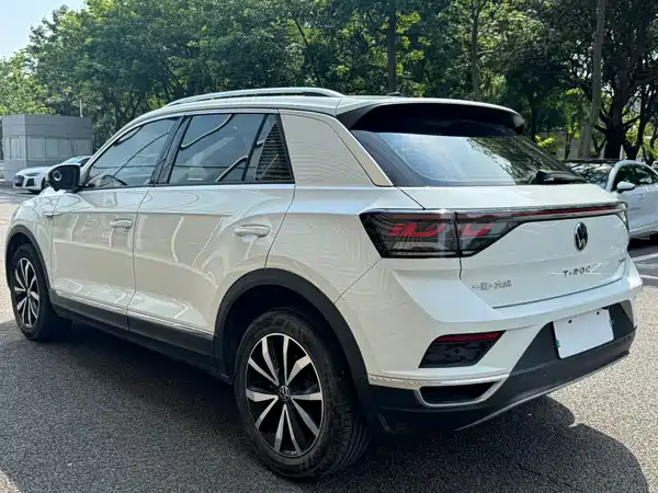 Volkswagen T-Roc 2023