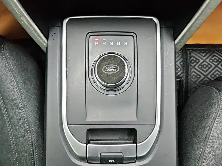 Land Rover Discovery Sport 2017 — фото 16