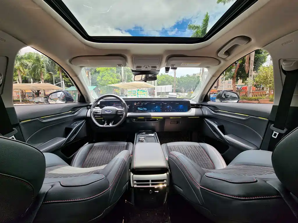 Ford Mondeo 2024 — фото 15