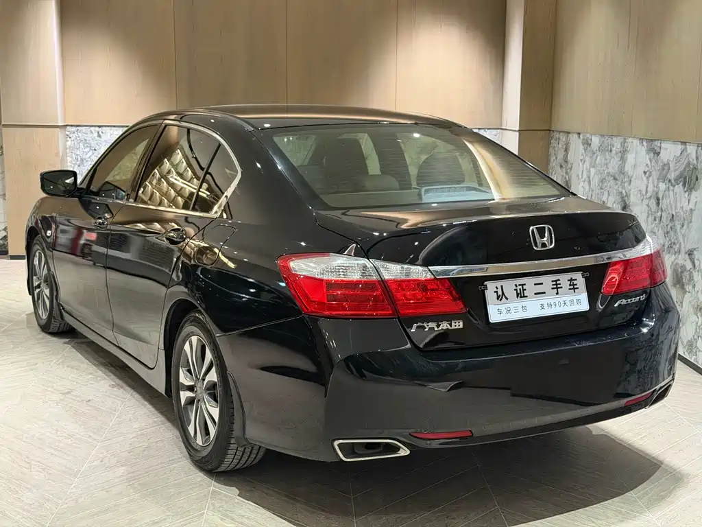 Honda Accord 2015 — фото 9