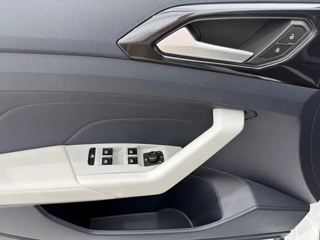 Volkswagen Tharu 2024