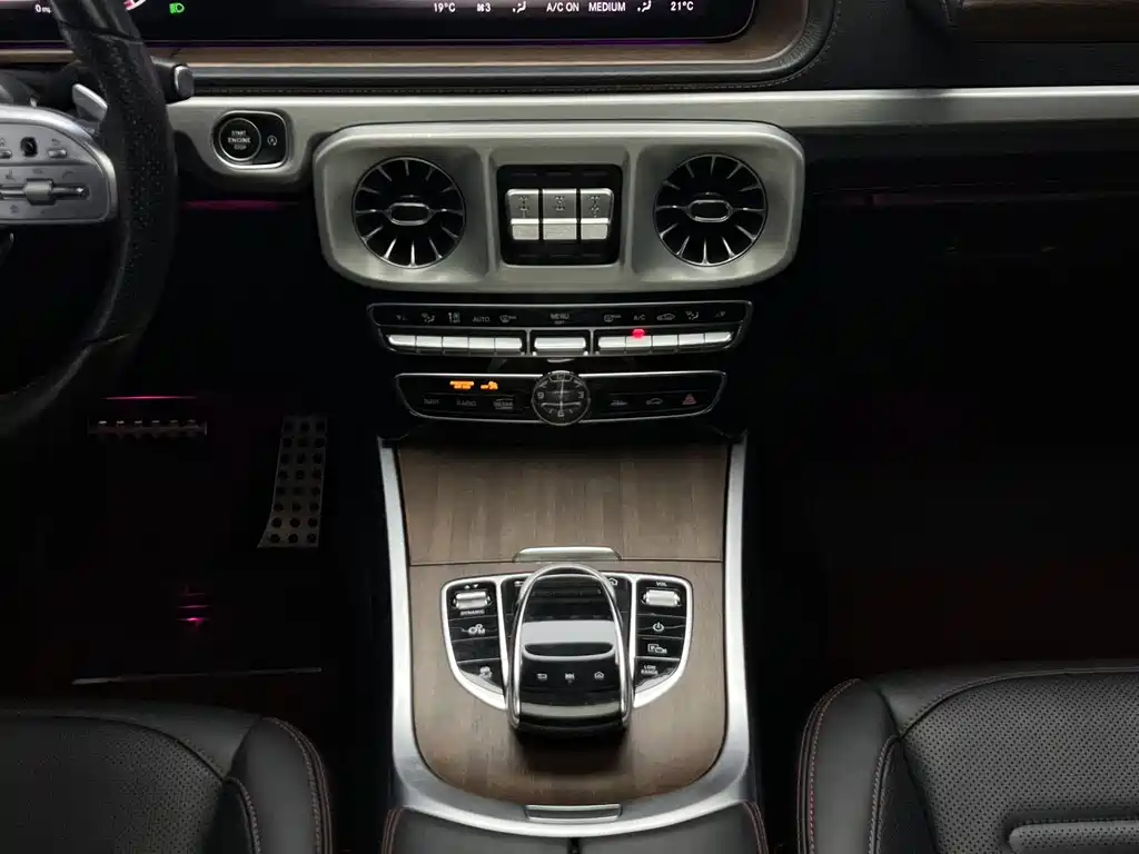Mercedes-Benz G-Class 2020 — фото 22