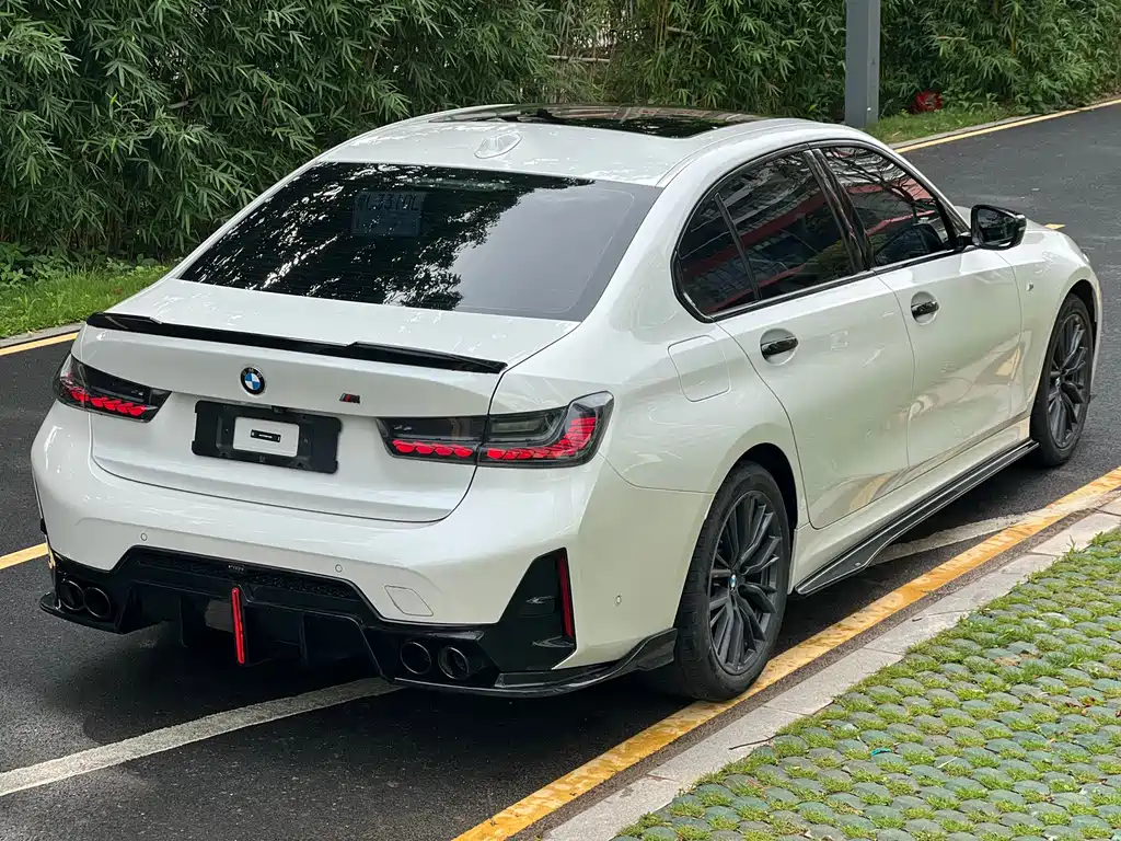 BMW 3 Series 2024