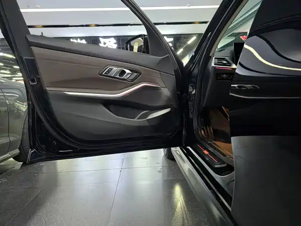 BMW i3 2024