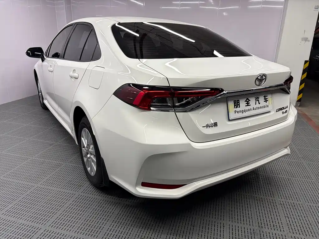 Toyota Corolla 2022 — фото 17
