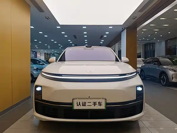 Li Auto L7 2025