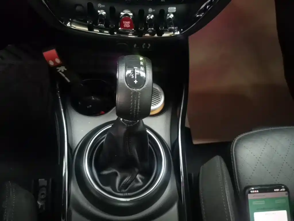 MINI Clubman 2018 — фото 14