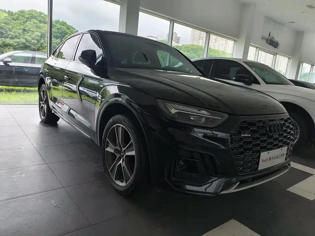 Audi Q5L Sportback 2023 — фото 2