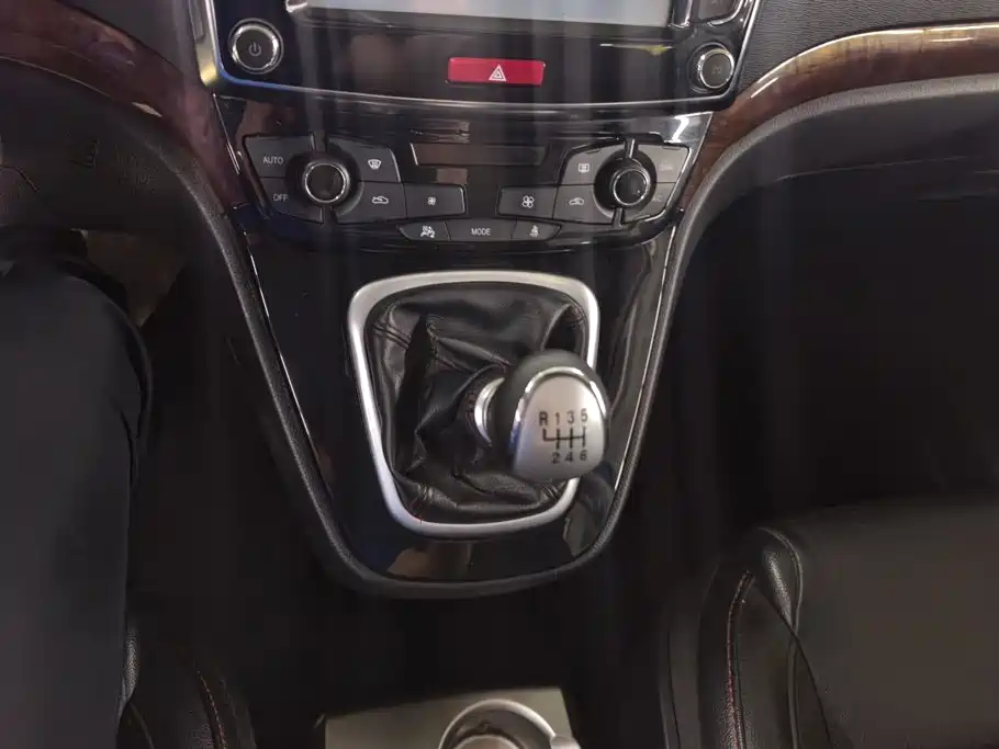 Haval H6 2014 — фото 16