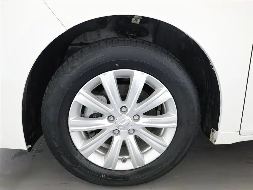 GAC Motor Trumpchi M6 2023 — фото 17