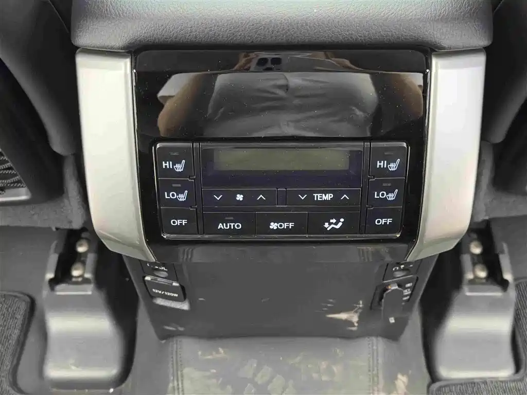 Toyota Prado 2020 — фото 14