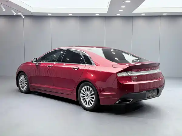 Lincoln MKZ 2015