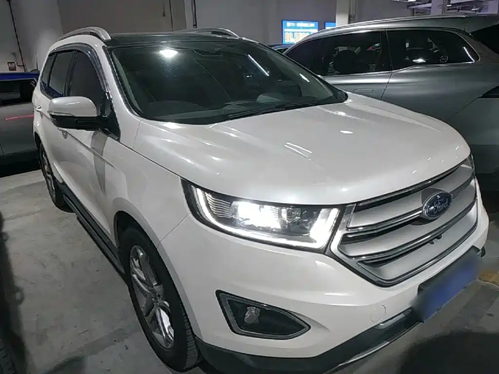 Ford Edge 2019 — фото 22