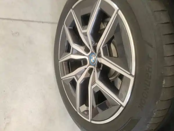 BMW i5 2024
