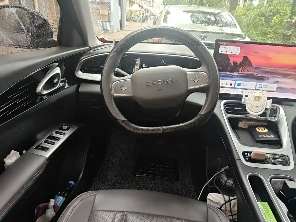 Geely Galaxy Starwish 2025 — фото 6