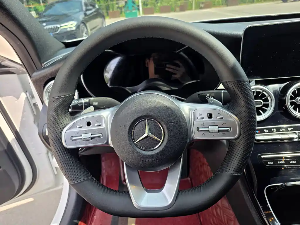 Mercedes-Benz C-Class 2019 — фото 9