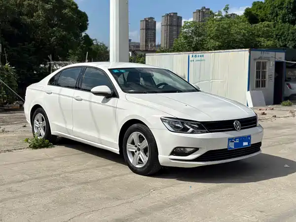 Volkswagen Lamando 2015
