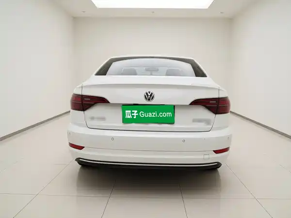 Volkswagen Sagitar 2020