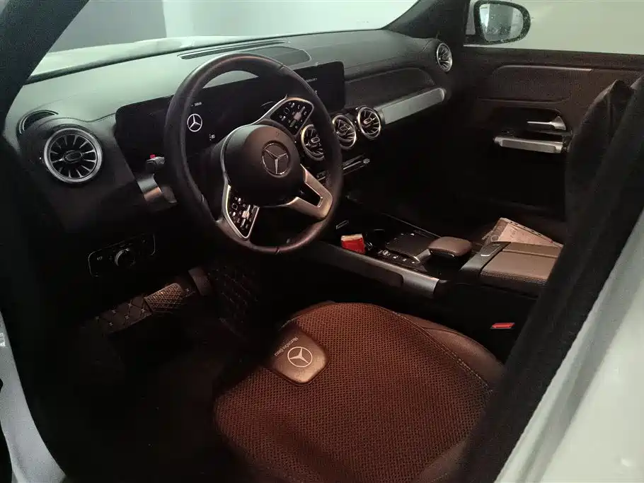 Mercedes-Benz GLB 2023 — фото 12
