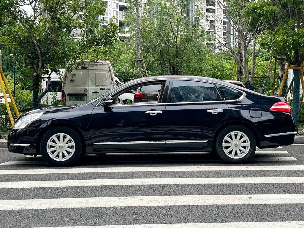 Nissan Teana 2010 — фото 8