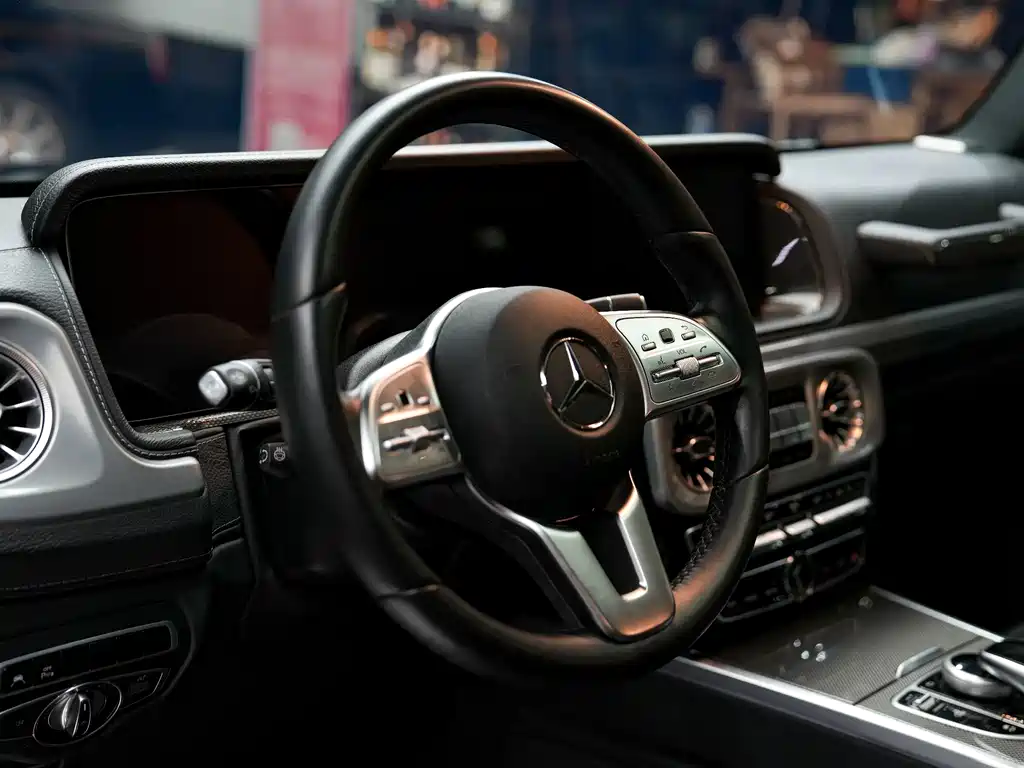 Mercedes-Benz G-Class 2023 — фото 15