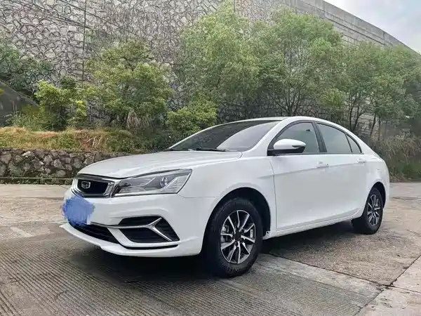 Geely Emgrand 2021