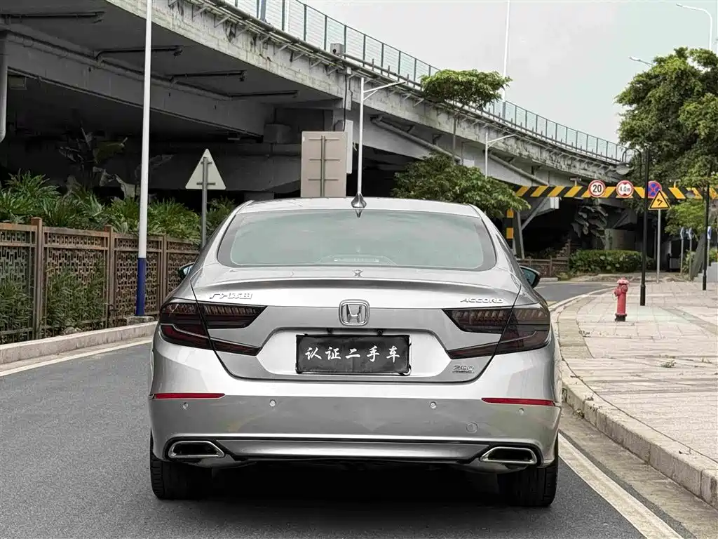 Honda Accord 2019 — фото 18