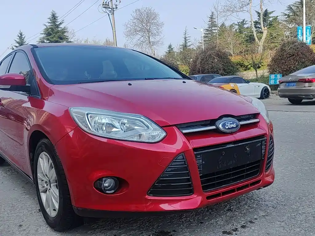 Ford Focus 2015 — фото 2