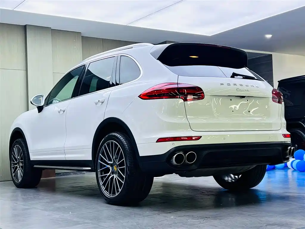 Porsche Cayenne 2017 — фото 6