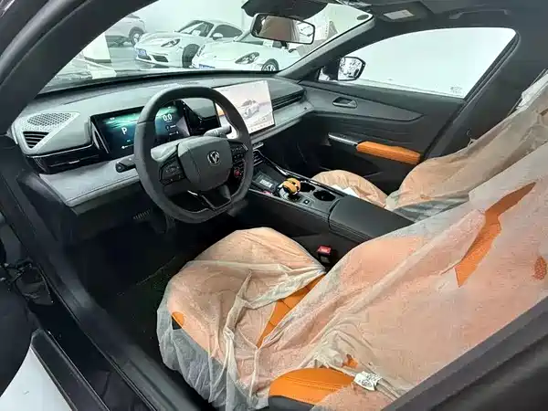 Changan UNI-V 2025