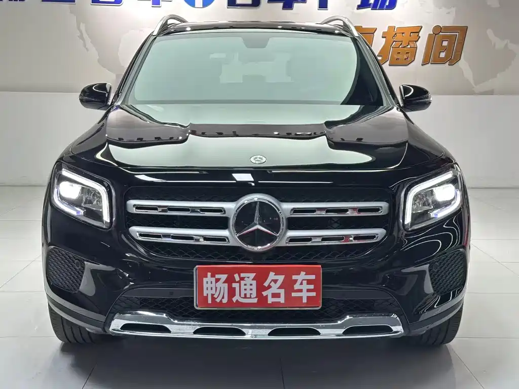 Mercedes-Benz GLB 2023 — фото 1