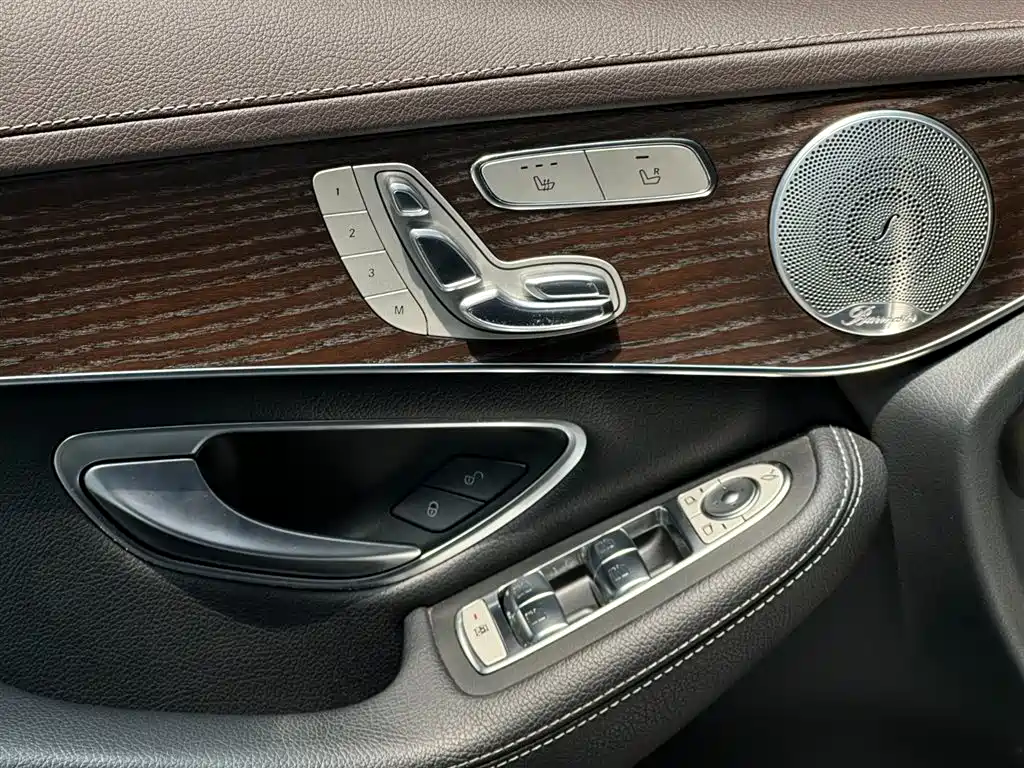 Mercedes-Benz GLC 2020 — фото 9