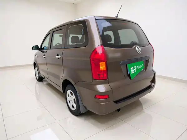 Dongfeng Scenery 330 2017