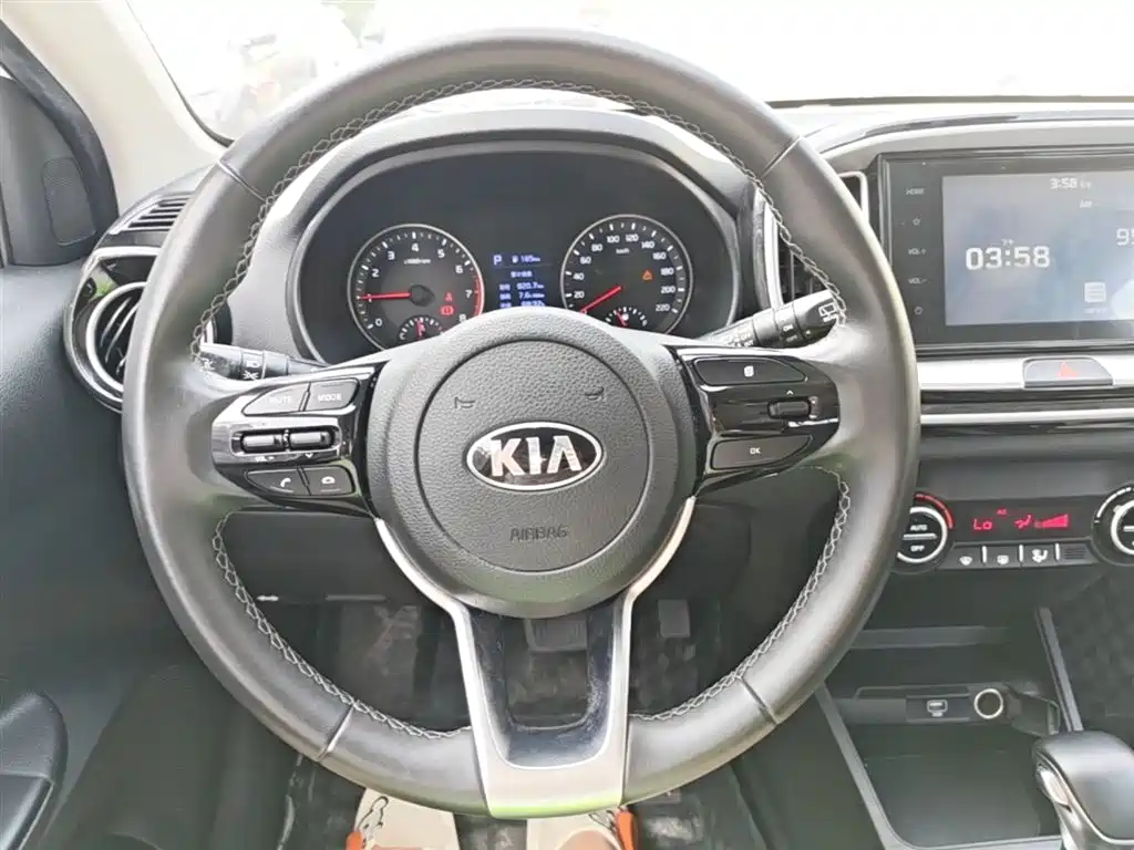 Kia KX1 2019 — фото 11