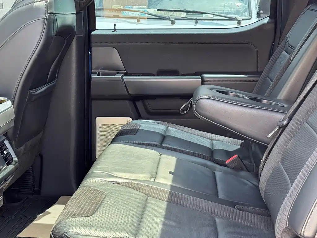 Ford F-150 Raptor 2022 — фото 15