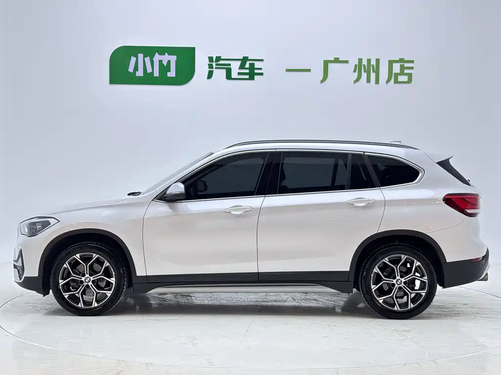 BMW X1 2022 — фото 8