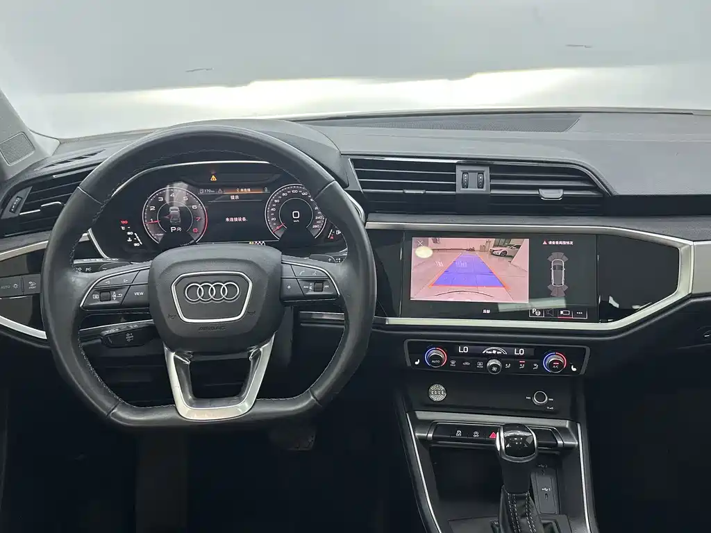 Audi Q3 2022 — фото 11