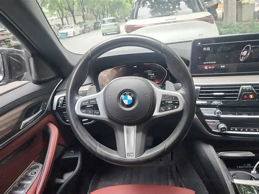 BMW 5 Series 2022 — фото 15