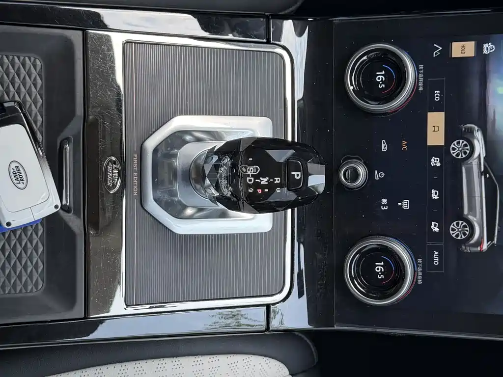 Land Rover Evoque 2022 — фото 21