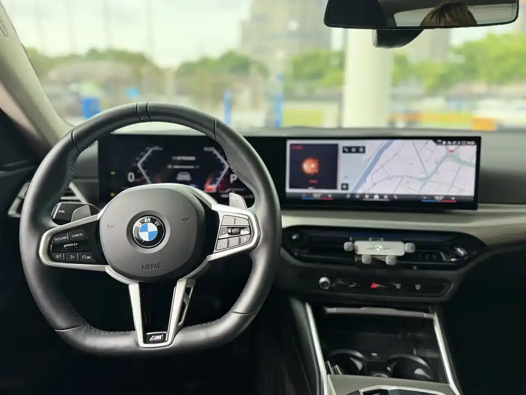BMW 2 Series 2025 — фото 11