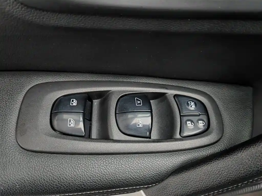 Renault Kadjar 2016 — фото 9
