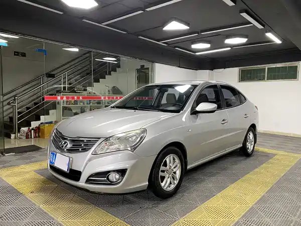 Hyundai Yuedong 2013