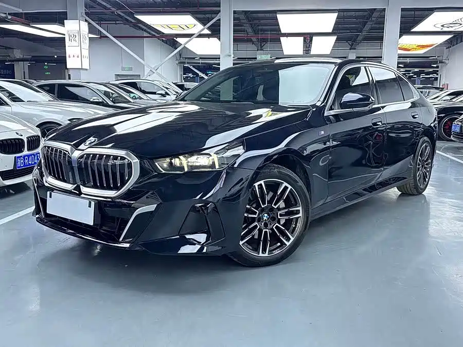 BMW 5 Series 2024
