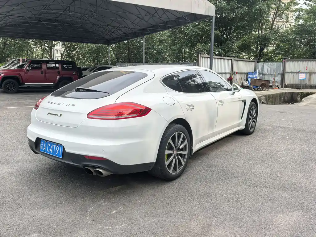Porsche Panamera Hybrid 2015 — фото 9