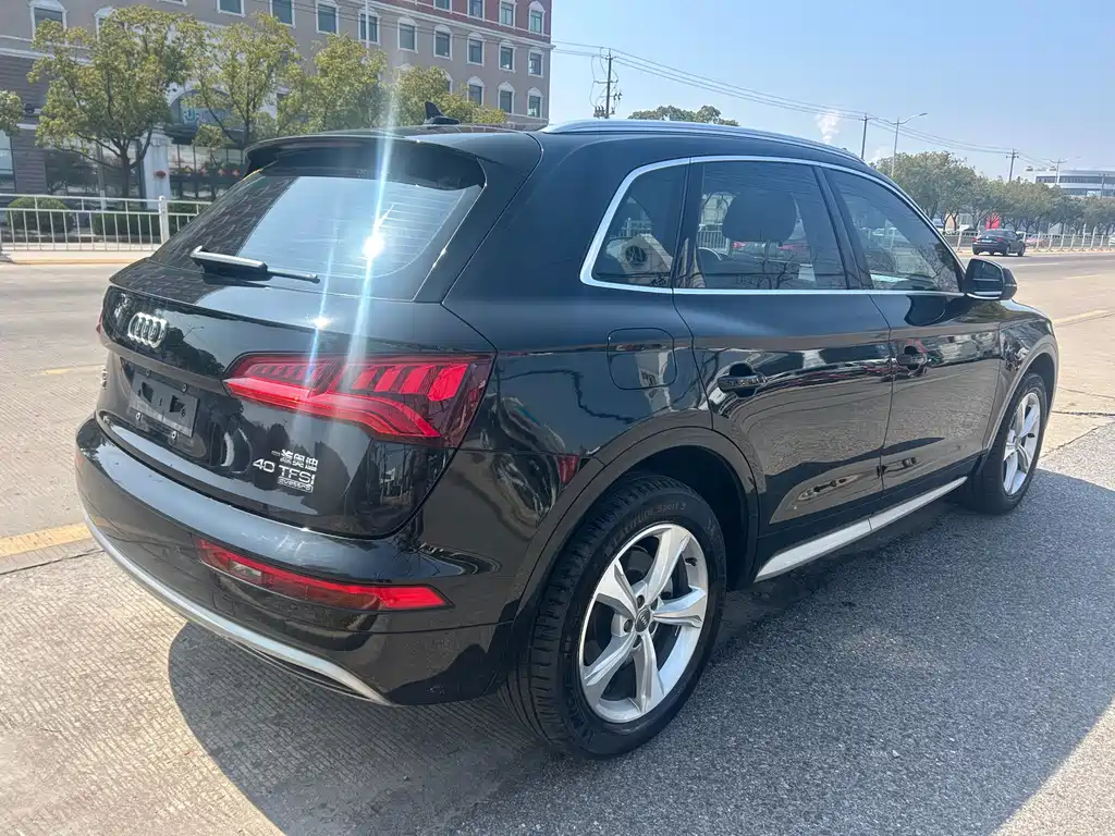 Audi Q5L 2019