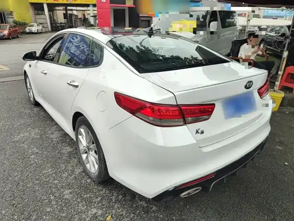Kia K5 2016