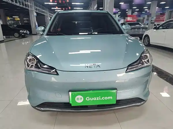 Neta V 2022
