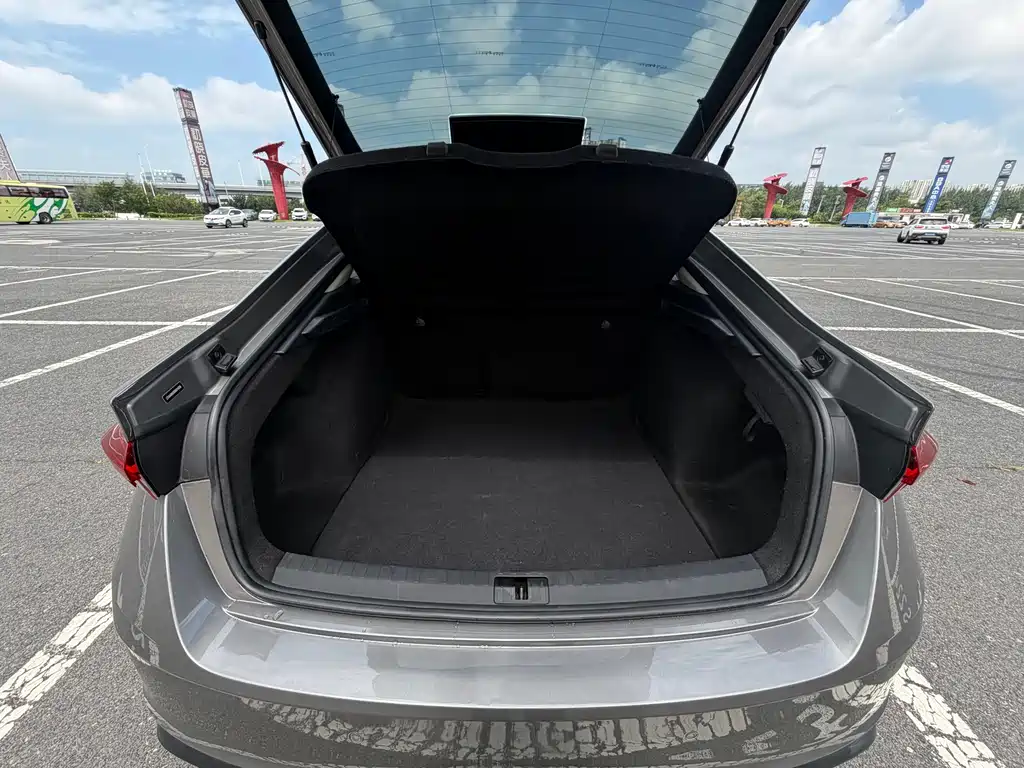 Skoda Octavia 2022 — фото 19
